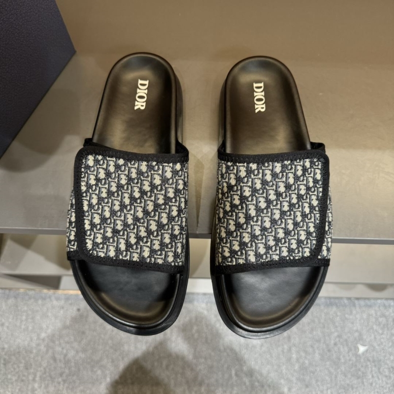 ch**an D*or slippers